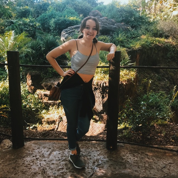 Meet your posher, Jess! - Picture 3 of 8